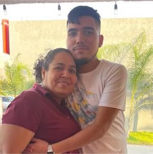 Meet your Posher, Ismael